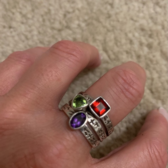 Rings - Picture 4 of 4